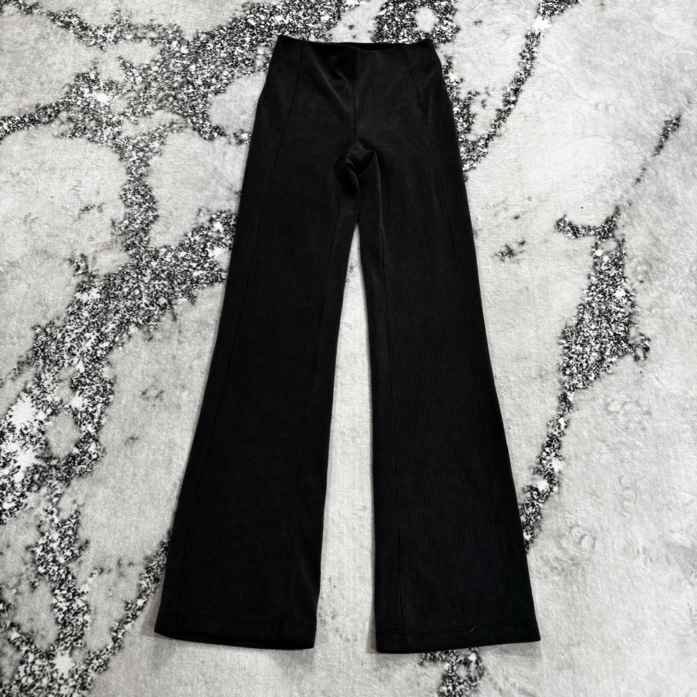 Lululemon Ribbed Softstreme Flared Pants Regular Grey Size 4 High Waist LW5GVKS